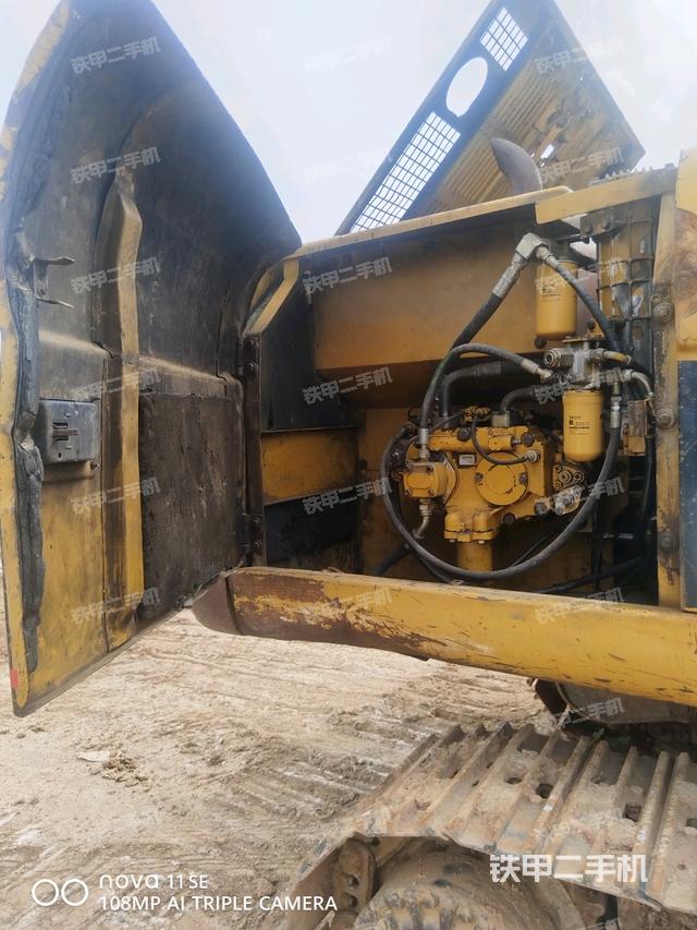 液压泵斜45 左(大件舱室) 液压泵斜45 左(大件舱室)