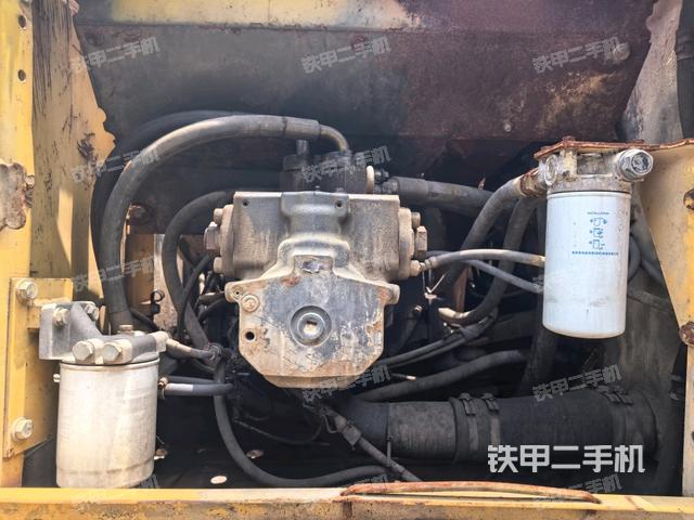 液壓泵斜45?右(大件艙室) 液壓泵斜45?右(大件艙室)