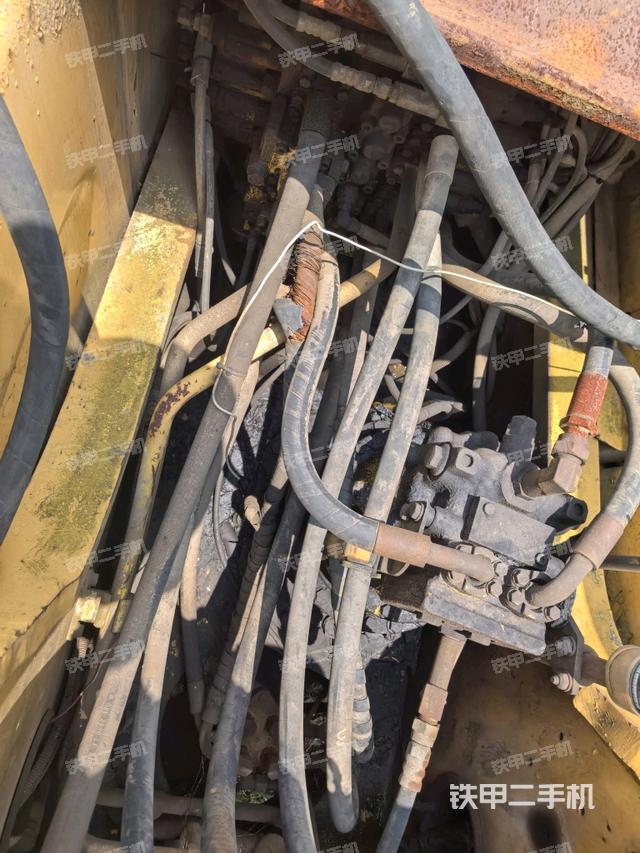 分配閥(上車(chē)部件) 分配閥(上車(chē)部件)