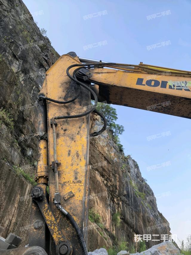 小臂整體左后(工作和回轉(zhuǎn)裝置) 小臂整體左后(工作和回轉(zhuǎn)裝置)