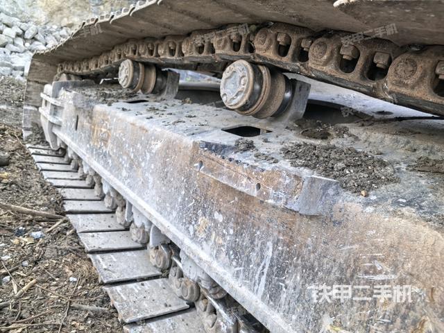 左侧行走马达盖板(行走机构) 左侧行走马达盖板(行走机构)