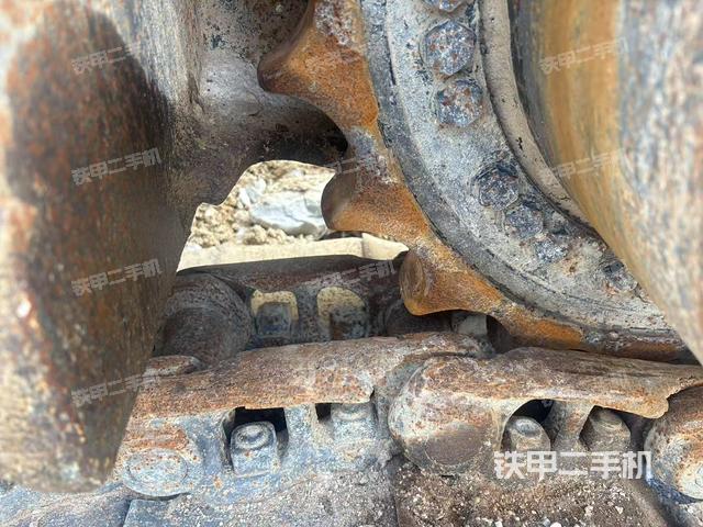 右驱动轮(行走机构) 右驱动轮(行走机构)