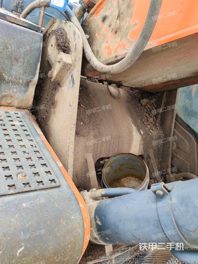 大臂根部 斜视（工作和回转装置）