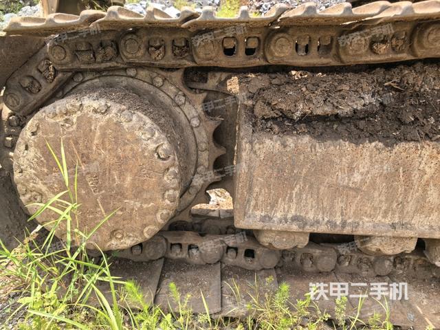 左側(cè)履帶整體?(行走機(jī)構(gòu)) 左側(cè)履帶整體?(行走機(jī)構(gòu))