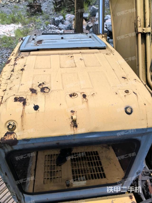 駕駛室頂部俯視(上車(chē)部件) 駕駛室頂部俯視(上車(chē)部件)