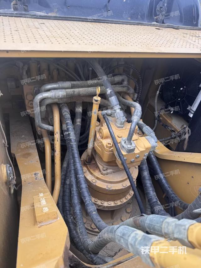 回转马达(上车部件) 回转马达(上车部件)