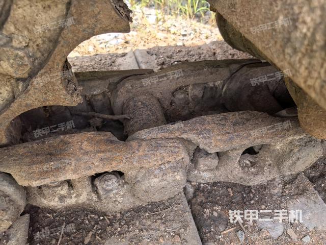 左驅(qū)動(dòng)輪(行走機(jī)構(gòu)) 左驅(qū)動(dòng)輪(行走機(jī)構(gòu))