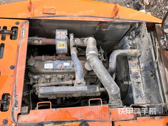 發(fā)動(dòng)機(jī)室(上車(chē)部件) 發(fā)動(dòng)機(jī)室(上車(chē)部件)