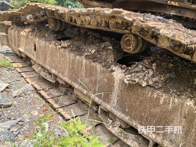 左側(cè)行走馬達(dá)蓋板(行走機(jī)構(gòu)) 左側(cè)行走馬達(dá)蓋板(行走機(jī)構(gòu))