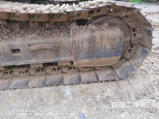 右导向轮(行走机构) 右导向轮(行走机构)