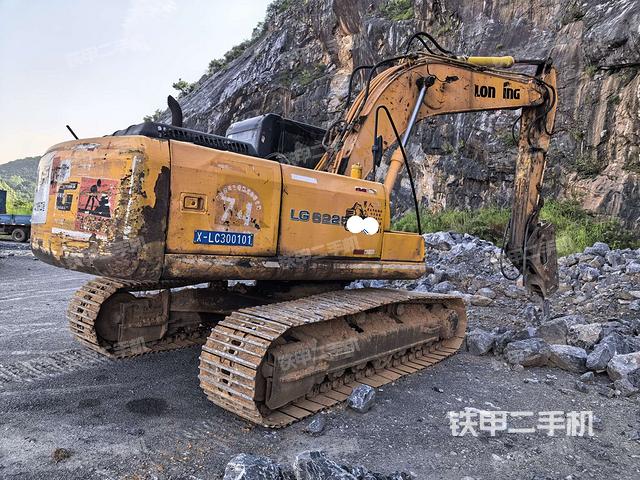 右后45(整機外觀) 右后45(整機外觀)