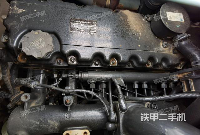 发动机整体俯视(整机外观) 发动机整体俯视(整机外观)