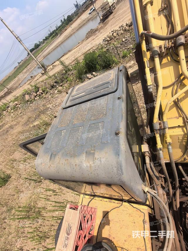 驾驶室顶部俯视（上车部件）