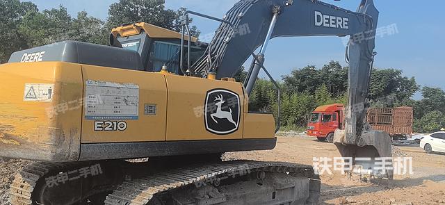 整機右后45°（整機外觀）