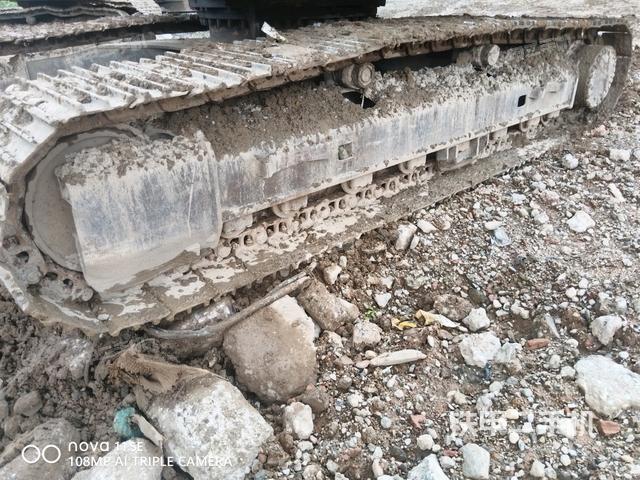 左侧履带整体 (行走机构) 左侧履带整体 (行走机构)