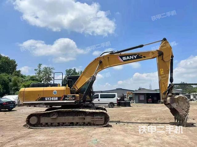 整机右后45°(整机外观) 整机右后45°(整机外观)