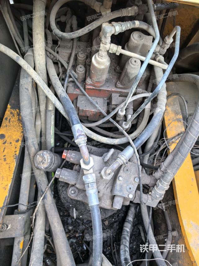 發(fā)動機室(上車部件) 發(fā)動機室(上車部件)