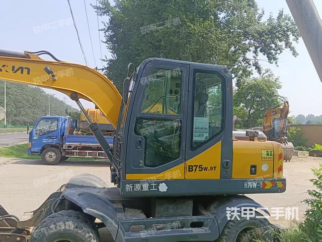 整机右后45°(整机外观) 整机右后45°(整机外观)