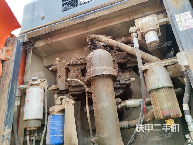 液压泵斜45 左（大件舱室）