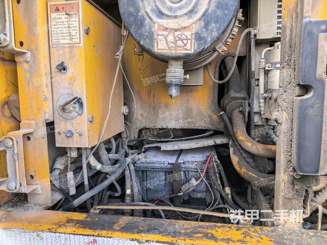 液壓泵斜45?左(大件艙室) 液壓泵斜45?左(大件艙室)