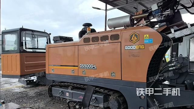 整機右后45°(設(shè)備外觀及核心部件) 整機右后45°(設(shè)備外觀及核心部件)