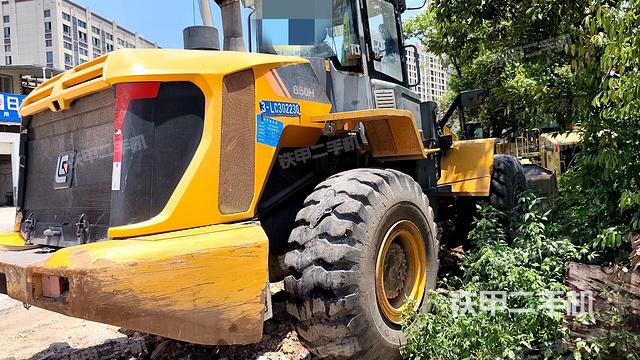 左后45°(整機(jī)外觀) 左后45°(整機(jī)外觀)