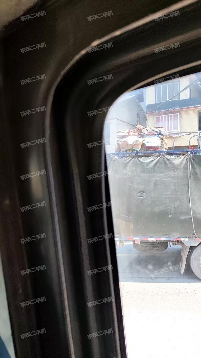 駕駛室正側(cè)(駕駛室部分) 駕駛室正側(cè)(駕駛室部分)