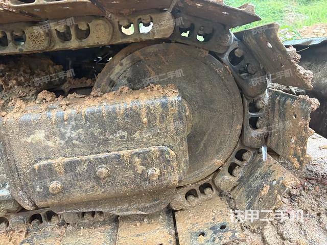 左驱动轮(行走机构) 左驱动轮(行走机构)