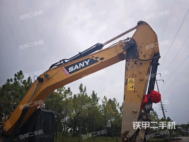 大臂整體?右側(cè)(工作和回轉(zhuǎn)裝置) 大臂整體?右側(cè)(工作和回轉(zhuǎn)裝置)