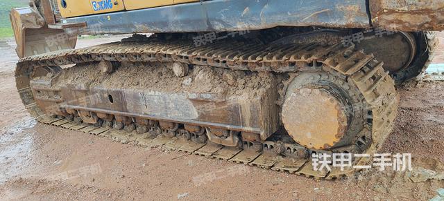 单侧履带整体（整机外观）