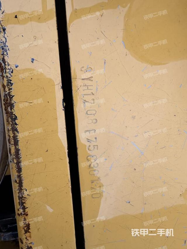 后窗玻璃角标(驾驶室部分) 后窗玻璃角标(驾驶室部分)