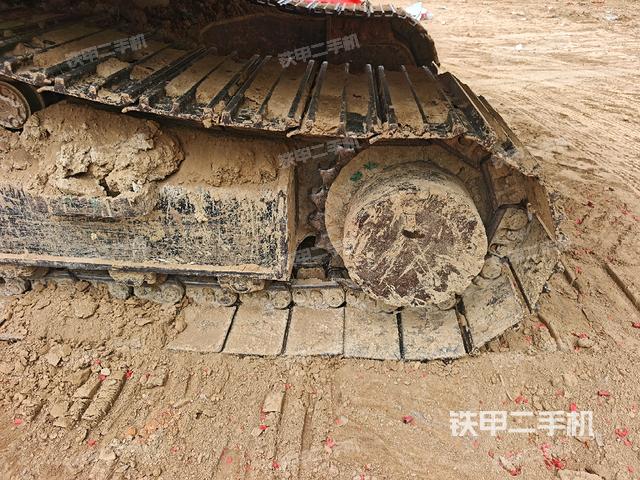 左驅(qū)動(dòng)輪(行走機(jī)構(gòu)) 左驅(qū)動(dòng)輪(行走機(jī)構(gòu))