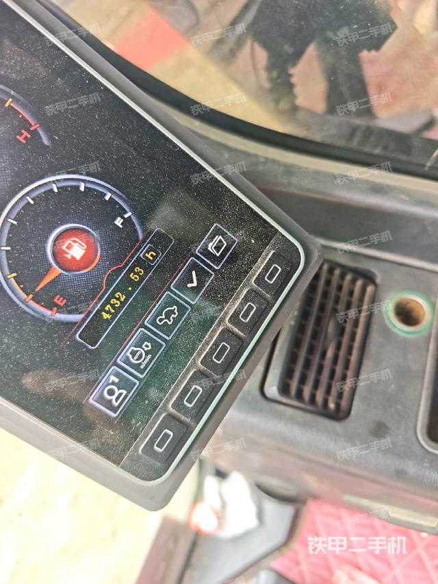 小時(shí)表(駕駛室部分) 小時(shí)表(駕駛室部分)