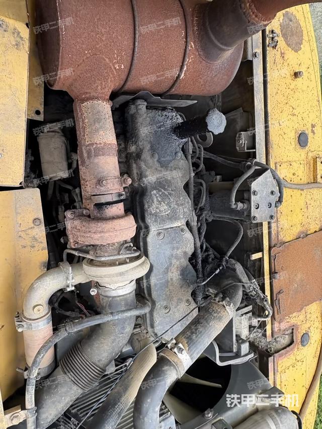 水箱+风扇特写(上车部件) 水箱+风扇特写(上车部件)