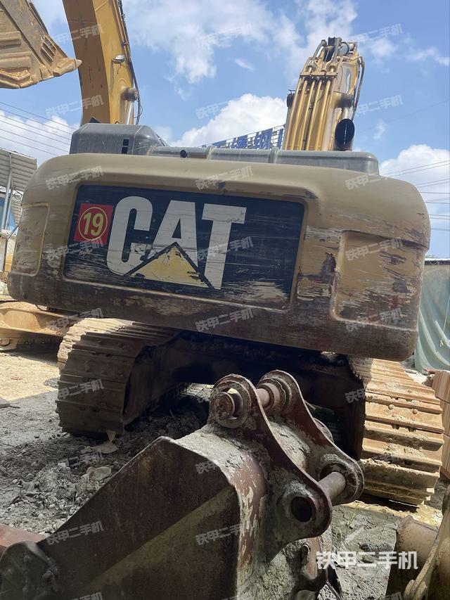 整机右后45°(整机外观) 整机右后45°(整机外观)