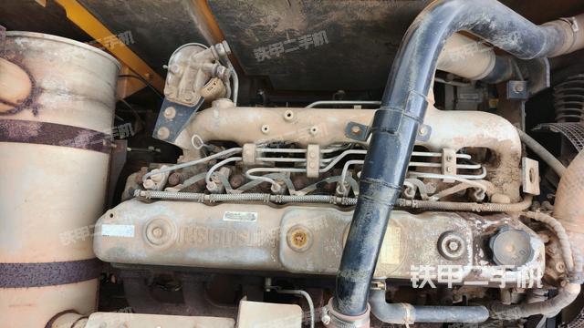 气门室盖螺丝特写(上车部件) 气门室盖螺丝特写(上车部件)