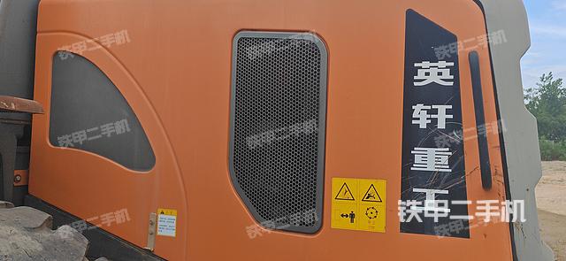 发动机右侧（整机外观及大件）