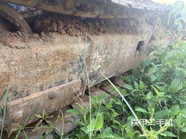 左驱动轮(行走机构) 左驱动轮(行走机构)