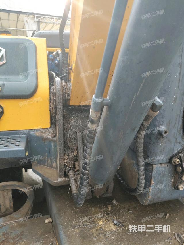 大臂根部 斜（工作和回转装置）