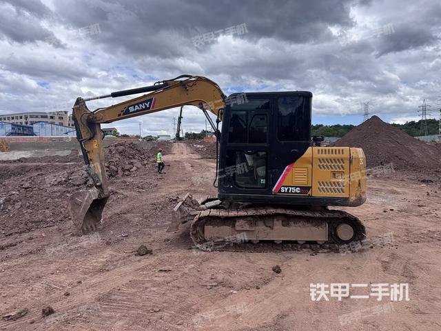 三一重工SY75C挖掘機
