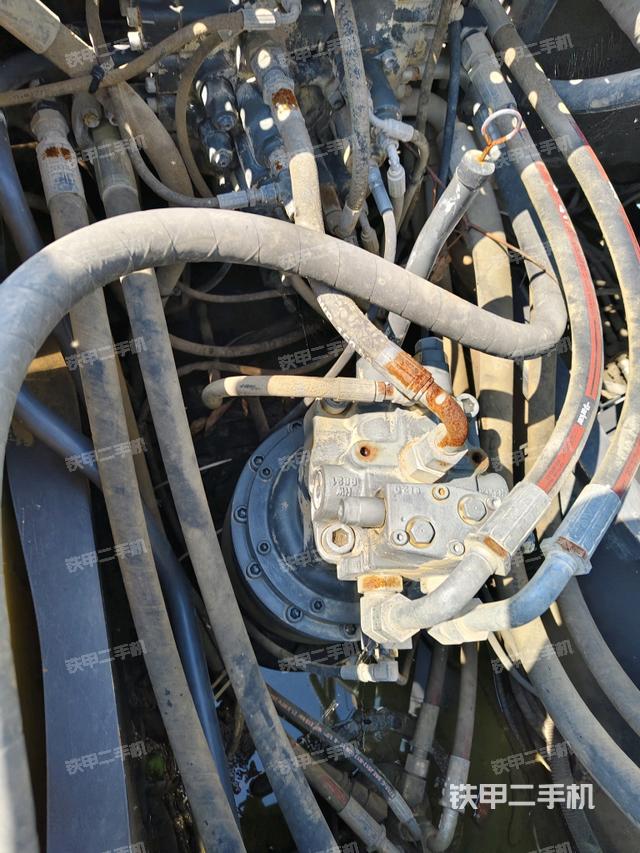 回转马达(上车部件) 回转马达(上车部件)