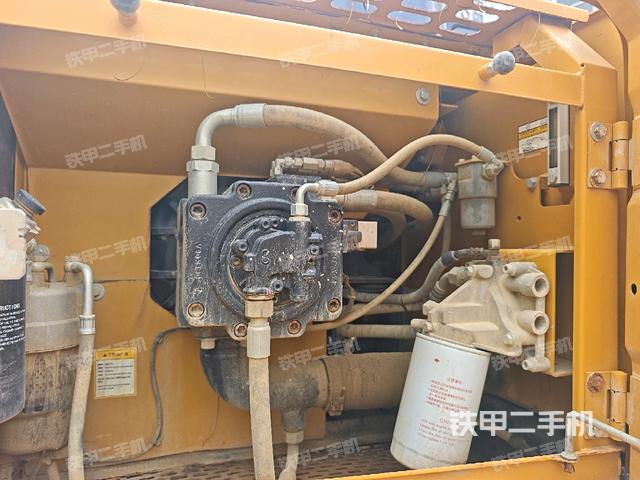 液壓泵室(大件艙室) 液壓泵室(大件艙室)