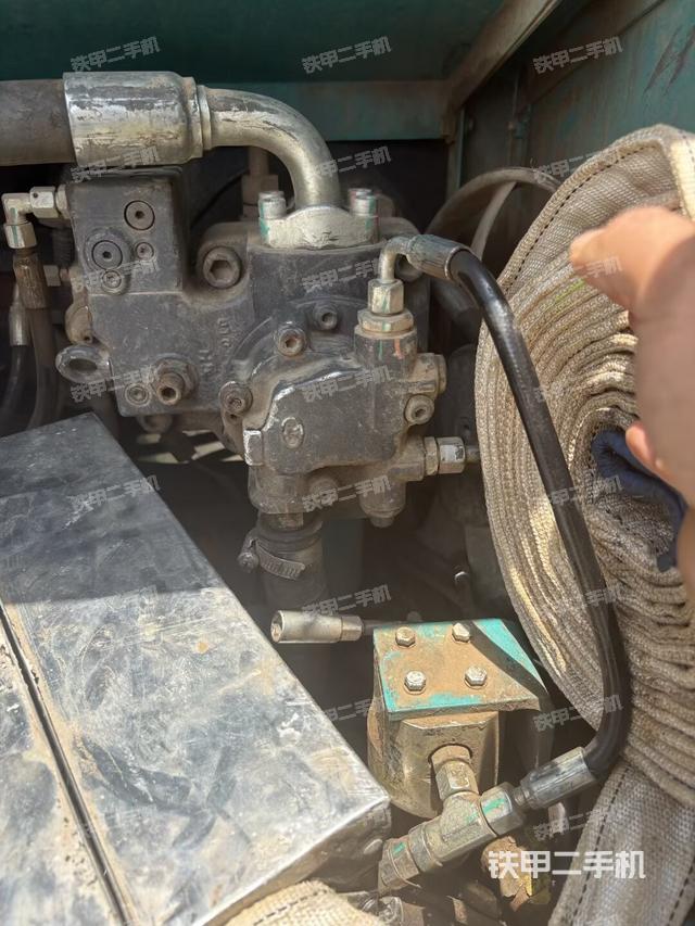 液壓泵室(大件艙室) 液壓泵室(大件艙室)