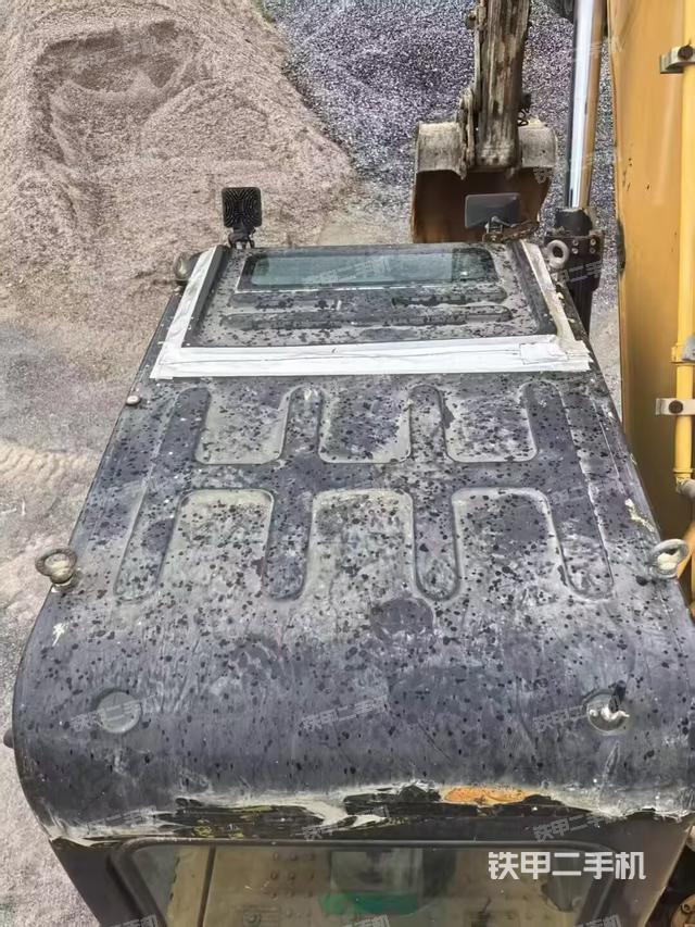 发动机室（上车部件）