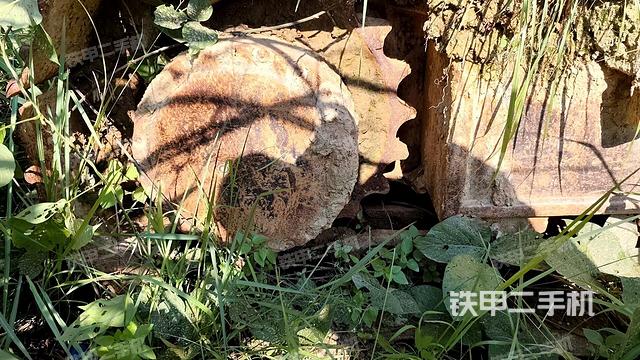 左侧履带整体 （行走机构）