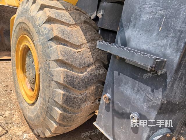 右前輪(行走機(jī)構(gòu)) 右前輪(行走機(jī)構(gòu))