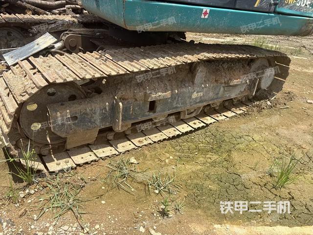 左導向輪(行走機構) 左導向輪(行走機構)