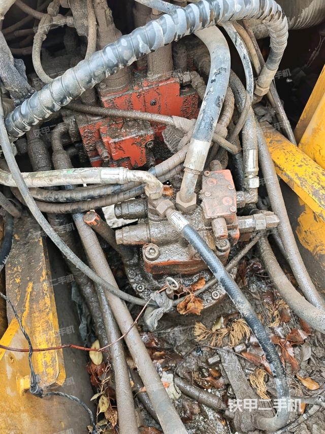 回转马达(上车部件) 回转马达(上车部件)