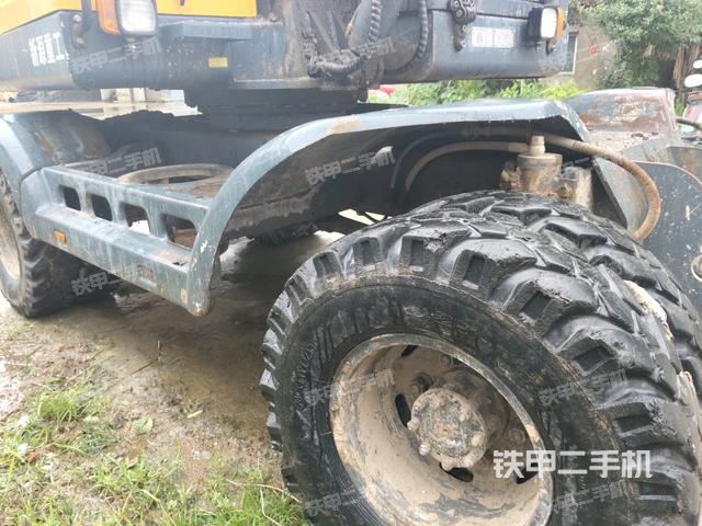 左驱动轮（行走机构）