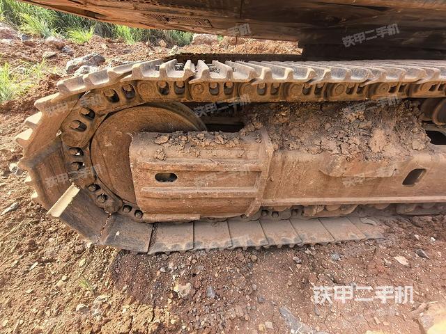 右側(cè)行走馬達(dá)蓋板(行走機(jī)構(gòu)) 右側(cè)行走馬達(dá)蓋板(行走機(jī)構(gòu))